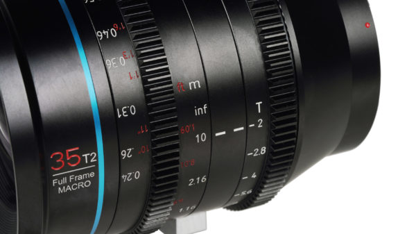 Sirui 35mm T2 Full-frame Macro Cine Lens (PL mount) Cinema Lens | Landscape Photo Gear | 4
