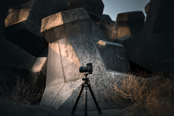 Silence Corner Atoll D for DSLR Cameras – Black Quick Release L Brackets | Landscape Photo Gear | 18