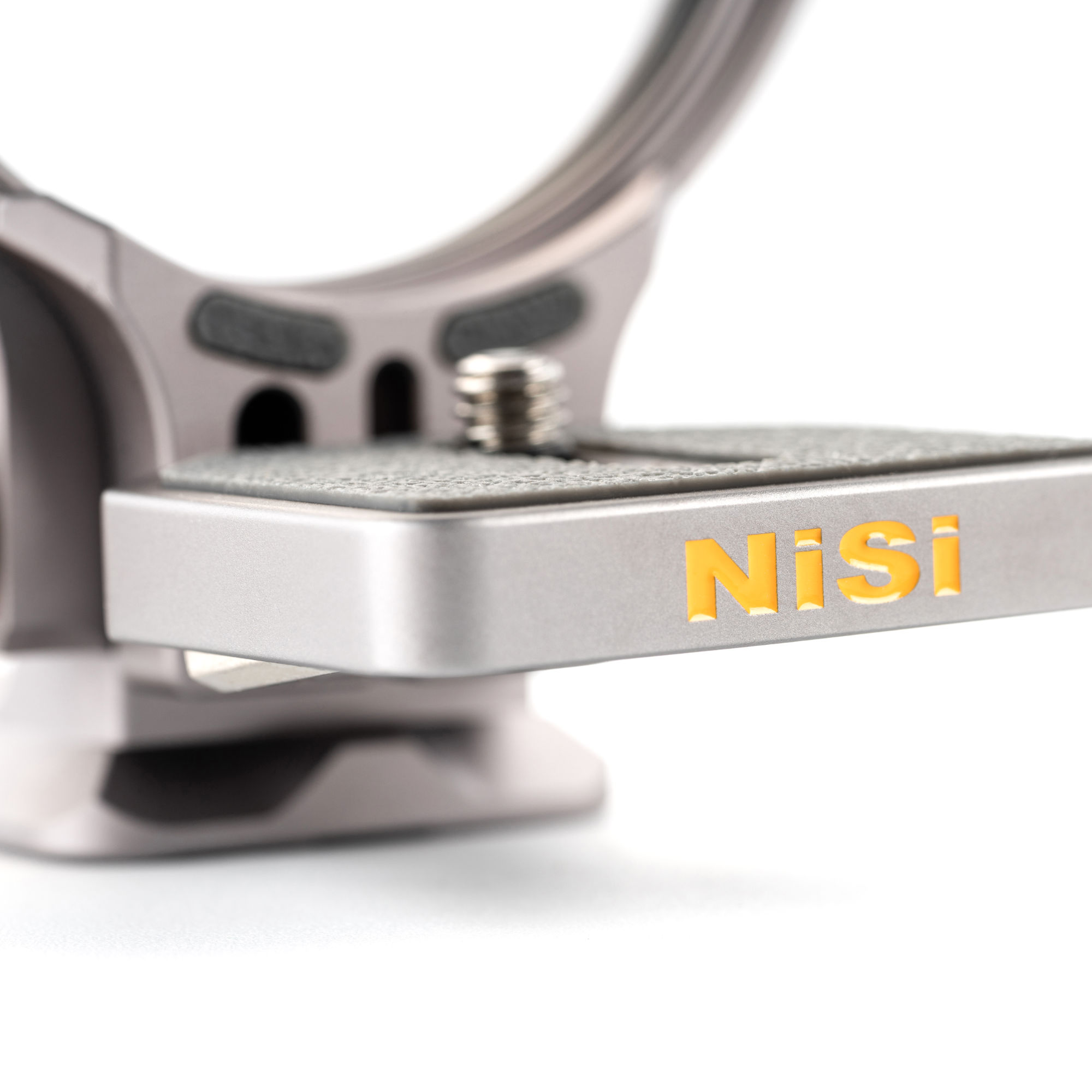 NiSi WIZARD W-82 Camera Positioning Bracket for Mirrorless Compatible with Canon R Series | Landscape Photo Gear 13 NiSi WIZARD W-82 Camera Positioning Bracket for Mirrorless Compatible with Canon R Series Camera Supports | Landscape Photo Gear | 13